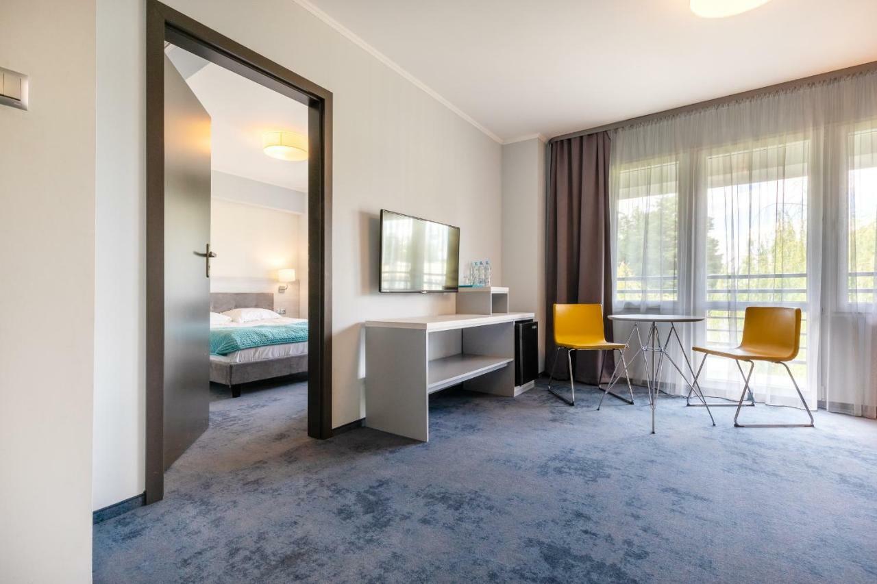 Hotel Perlowy Окунинка Экстерьер фото